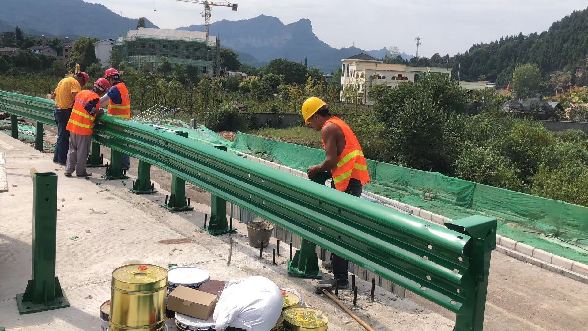 南江县双波波形护栏热镀锌波形护栏 - 推荐